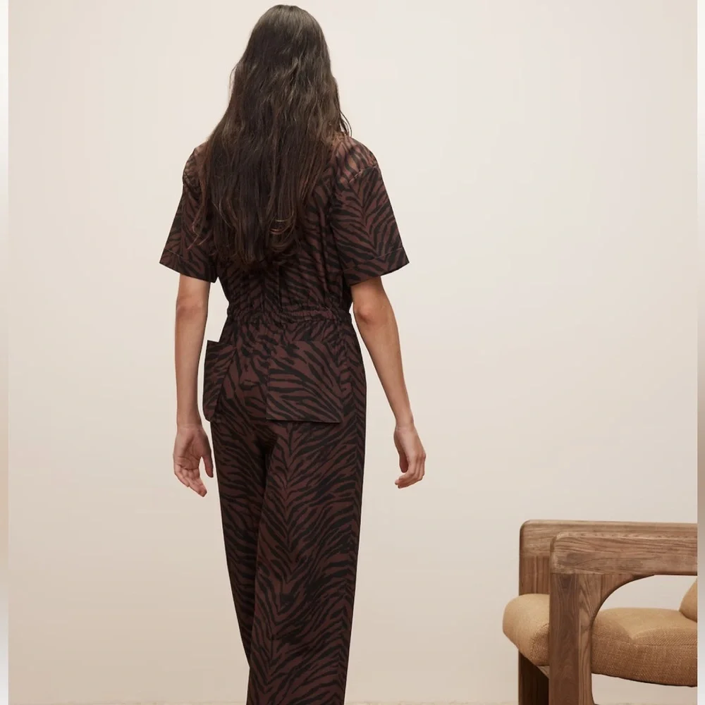 Banana Republic X The White Lotus Poplin Utility Jumpsuit - Picture 2 of 10